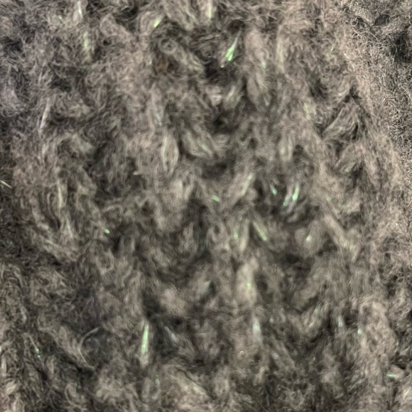 𝐎𝐩𝐞𝐧𝐢𝐧𝐠 𝐂𝐞𝐫𝐞𝐦𝐨𝐧𝐲 Oversized Sweater Dress Size Small - Picture 7 of 9